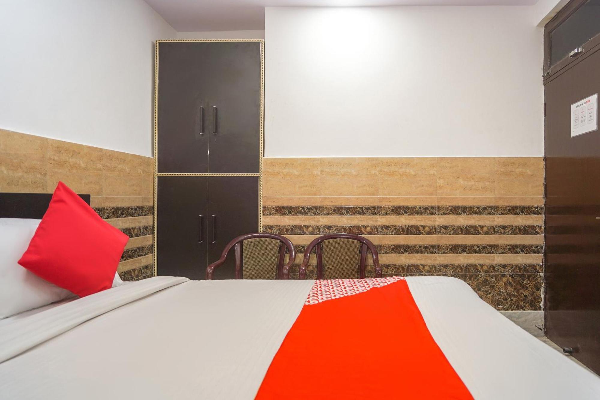 O O Crystal Hotel 3*